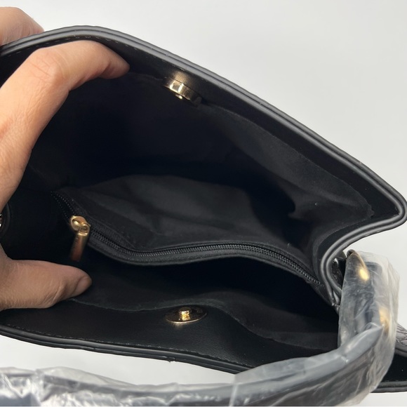 AOTA Elena Vegan Black Mock Croc Embossed Bucket Crossbody Bag Black NWT - Picture 10 of 16